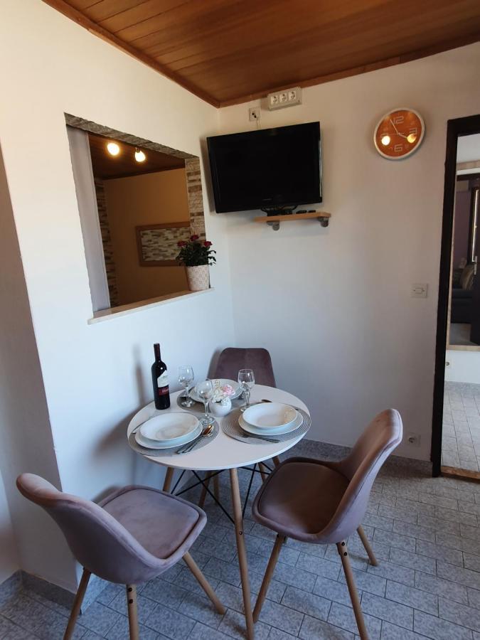 Apartmani Daria & Jure Trogir Exterior photo